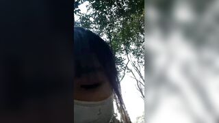 【有奶水的小少妇】农村小媳妇，留守在家寂寞了，跑到小树林里，挤奶水，抠骚逼，紧张刺激有趣